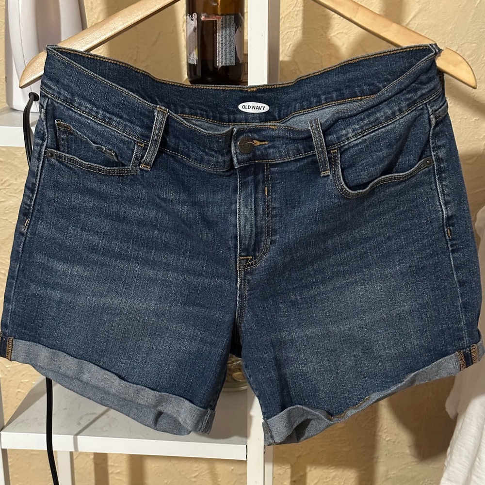 Old Navy Dark Wash Short Size 10